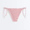 Pruhované bikiny se středním krytím a vázáním Pruhované bikiny se středním krytím a vázáním
