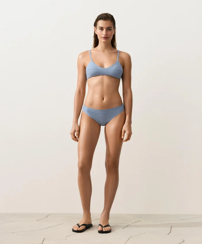 Pruhované topy na bikiny Pruhované topy na bikiny