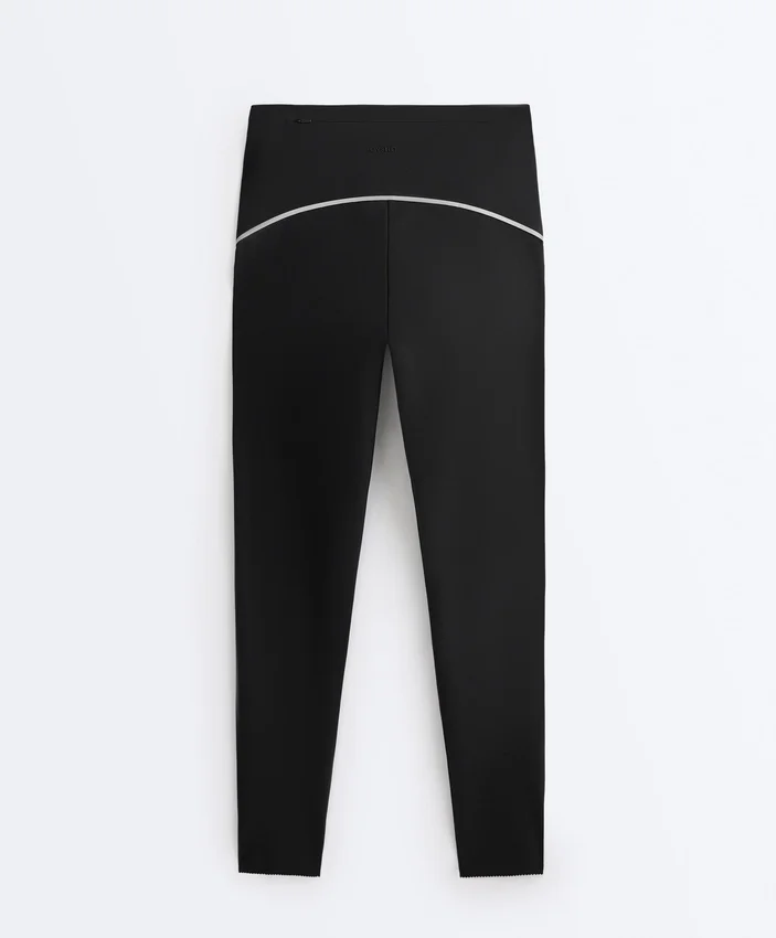 Reflexní Compressive legíny s vysokým pasem a Core Control, délka po kotníky Reflexní Compressive legíny s vysokým pasem a Core Control, délka po kotníky