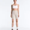 Sportovní podprsenka Comfortlux s lehkou oporou a kříženými ramínky Sportovní podprsenka Comfortlux s lehkou oporou a kříženými ramínky