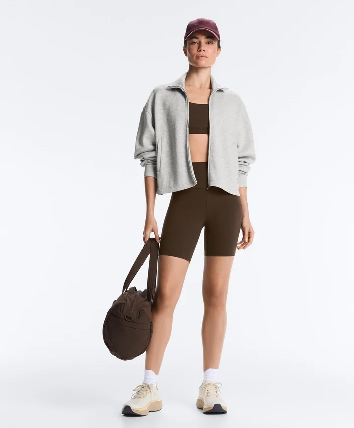Sportovní podprsenka Comfortlux s lehkou oporou a kříženými ramínky Sportovní podprsenka Comfortlux s lehkou oporou a kříženými ramínky