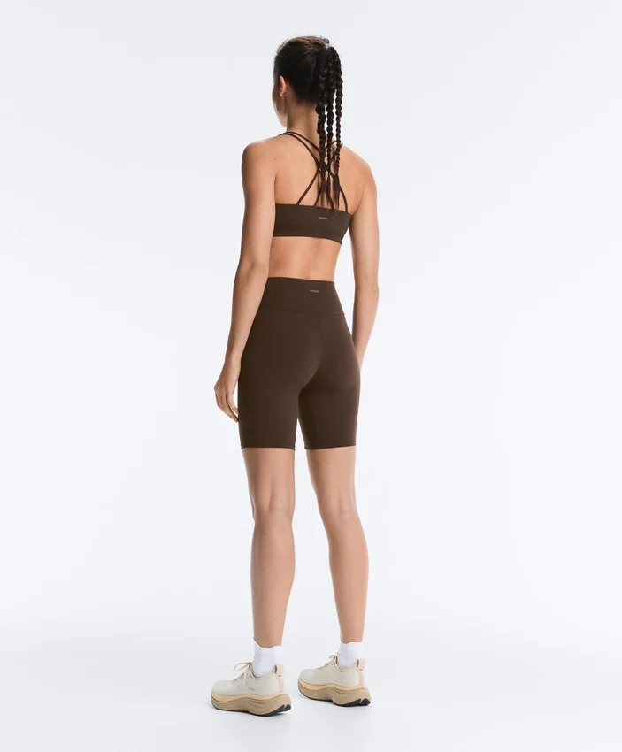 Sportovní podprsenka Comfortlux s lehkou oporou a kříženými ramínky Sportovní podprsenka Comfortlux s lehkou oporou a kříženými ramínky