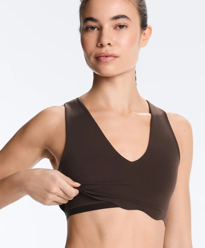 Sportovní podprsenka Wavy Compressive se střední oporou Sportovní podprsenka Wavy Compressive se střední oporou