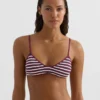 Tříúhelníkový bikini top s texturovanými pruhy Tříúhelníkový bikini top s texturovanými pruhy