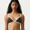 Trojúhelníkový bikini top s kontrastním lemováním