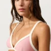 Trojúhelníkový bikini top s kontrastním lemováním