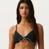 Trojúhelníkový bikini top s lemováním a vázáním Trojúhelníkový bikini top s lemováním a vázáním