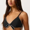 Trojúhelníkový bikini top s lemováním a vázáním Trojúhelníkový bikini top s lemováním a vázáním