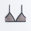 Trojúhelníková bikini topa s texturovanými pruhy Trojúhelníková bikini topa s texturovanými pruhy