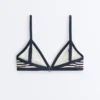 Trojúhelníková bikini topa s texturovanými pruhy Trojúhelníková bikini topa s texturovanými pruhy