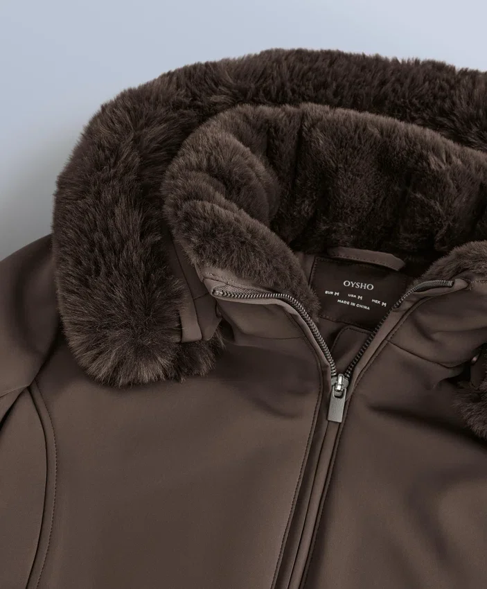 Voděodolná bundy Primaloft® Ski se superúzkým střihem Voděodolná bundy Primaloft® Ski se superúzkým střihem