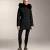 Vodoodpudivá polstrovaná bundy Midi z materiálu Primaloft® Vodoodpudivá polstrovaná bundy Midi z materiálu Primaloft®